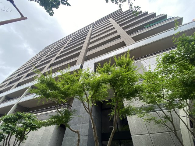 アンピールマキシム大濠