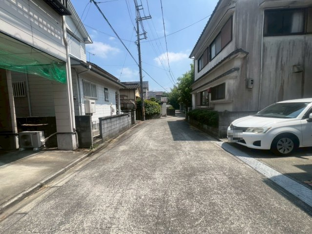 紀の川市貴志川町井ノ口・中古戸建・54690の前面道路含む現地写真