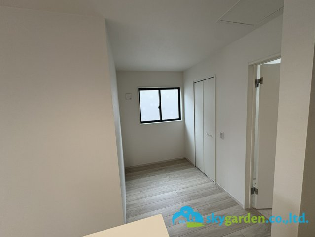 平塚市豊田宮下　新築戸建　全6棟5号棟の居間・リビング