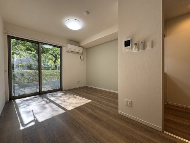 ウェルスクエア池田天神の居間・リビング