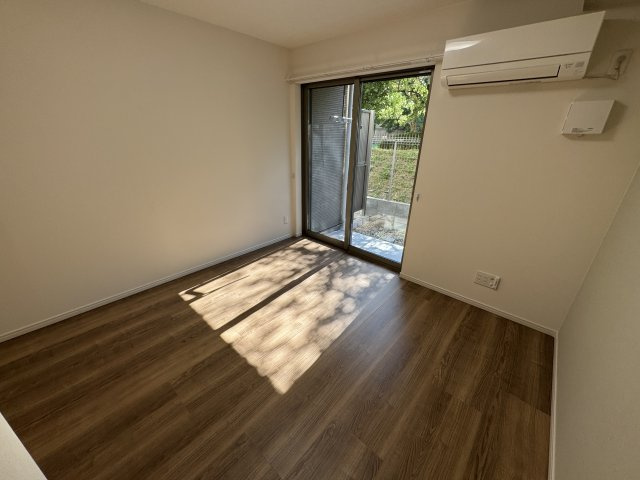 ウェルスクエア池田天神の居間・リビング