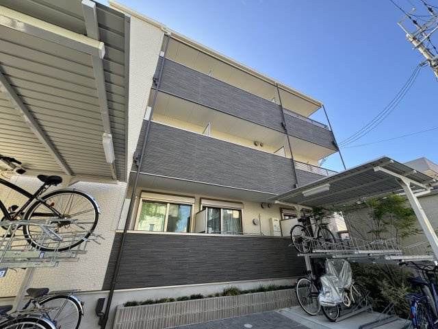 ウェルスクエア池田天神の外観