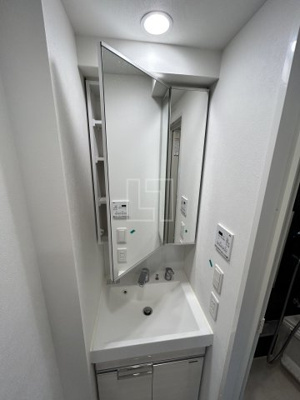 【独立洗面台】 | ルネフラッツ谷町四丁目 | ルネフラッツ谷町四丁目　独立洗面化粧台