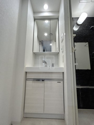 【独立洗面台】 | ルネフラッツ谷町四丁目 | ルネフラッツ谷町四丁目　独立洗面化粧台
