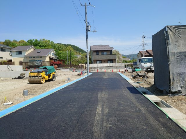 【前面道路含む現地写真】 | 山科区北花山市田町　新築戸建