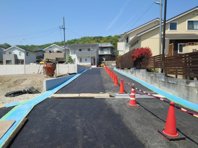 【前面道路含む現地写真】 | 山科区北花山市田町　新築戸建