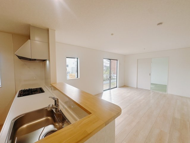 【新築戸建】　藤岡市本郷第２のダイニング|■ダイニング（2号棟）｜【ダイニングなのに】お家にいるけどおしゃれなカフェに来ているような感覚になってしまうカフェカウンター☆