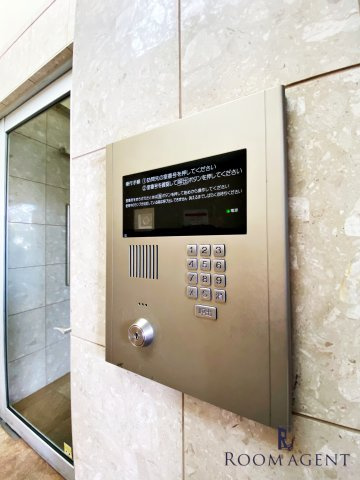 ビオラ名駅西のエントランス