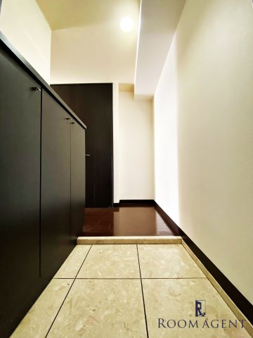 ビオラ名駅西の玄関