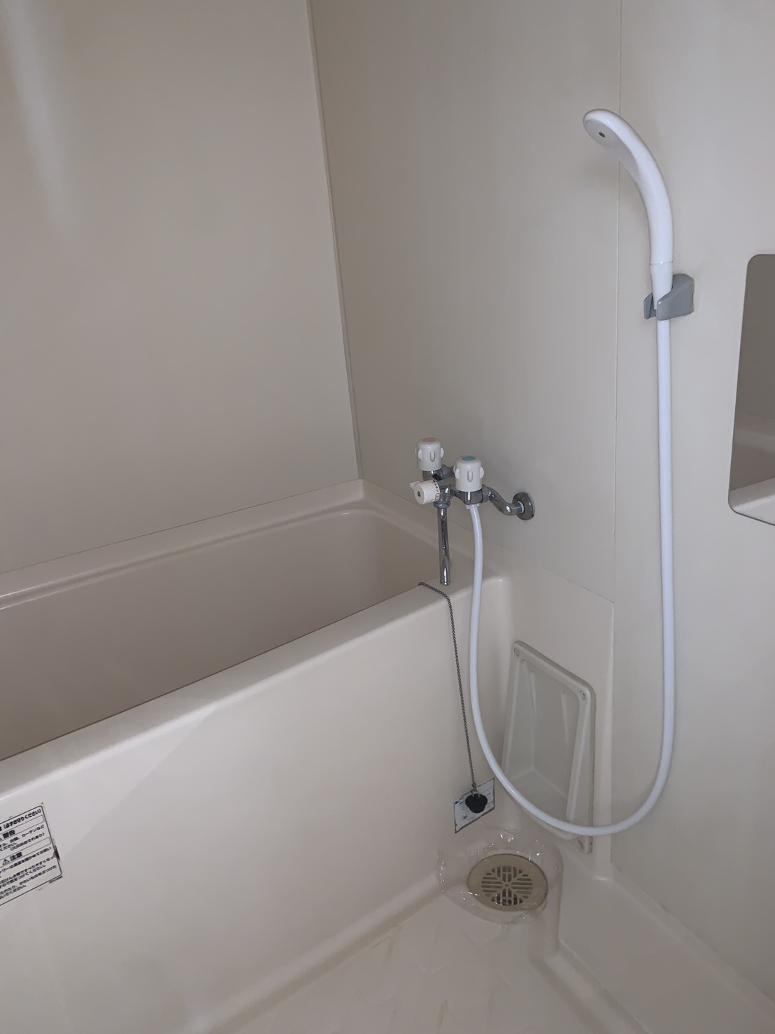 クレセール大和の浴室|落ち着いた空間のお風呂です