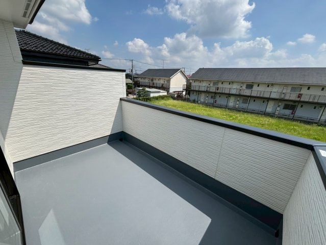 北葛飾郡松伏町　大字松伏　新築戸建　　全1棟のバルコニー|お洗濯にも便利なバルコニー
