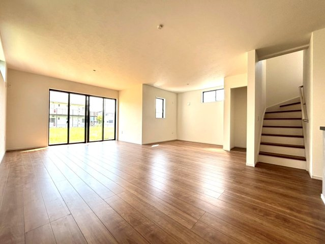 北葛飾郡松伏町　大字松伏　新築戸建　　全1棟の居間・リビング|使いやすい居間です