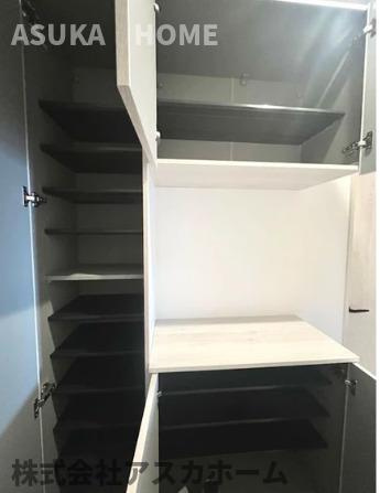港北ニュータウンビュープラザセンター北の収納|玄関収納