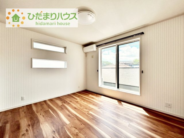 【寝室】 | つくば市みどりの南　中古戸建 | 大きなベットを置いても余裕の広さがあります！