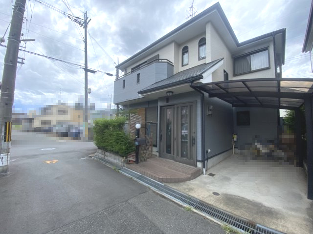 【価格改定】長岡京市友岡1丁目の前面道路含む現地写真|カーポート付きの駐車場がございます！