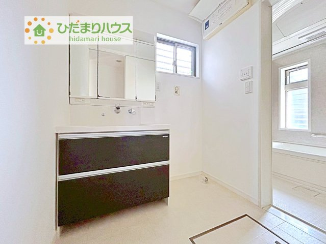 【独立洗面台】 | 龍ケ崎市藤ケ丘6丁目　中古戸建 | シンプルで使い勝手の良い独立洗面台！