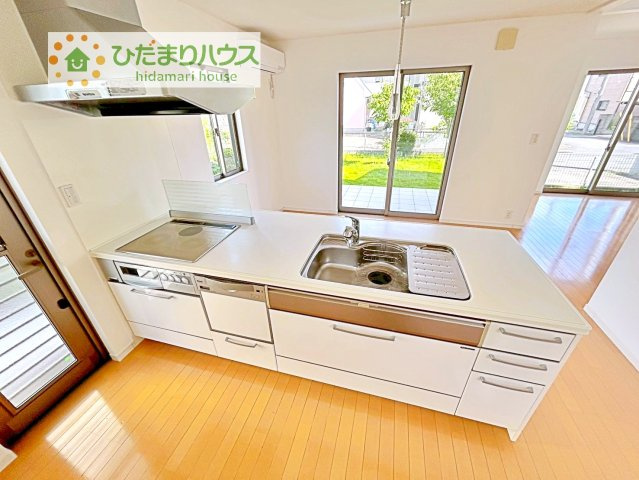 【キッチン】 | 龍ケ崎市藤ケ丘6丁目　中古戸建 | ご家族と会話しながら、お料理だって出来ちゃいます☆彡