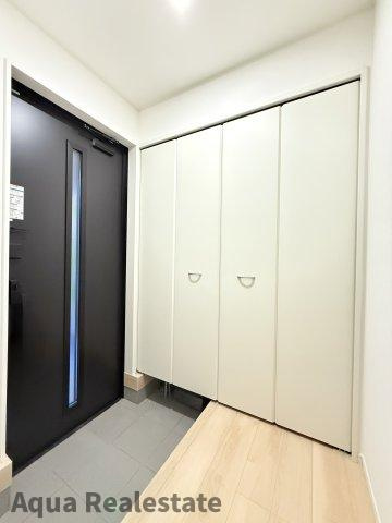 高松市太田下町の新築一戸建の玄関|毎日通る玄関はこちらです