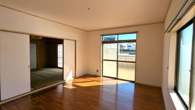 【居間・リビング】の画像