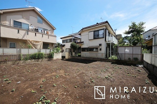 【外観】 | 《参考プラン完成予想図》陽の光をたっぷりと浴びながら気持ち良く生活が出来ます。夢のマイホーム、夢ではなく実現出来ます！見学・ご相談等、お気軽にご連絡下さい。