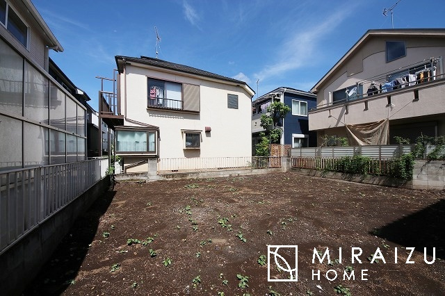 【外観】 | 陽の光をたっぷりと浴びながら気持ち良く生活が出来ます。夢のマイホーム、夢ではなく実現出来ます！見学・ご相談等、お気軽にご連絡下さい。