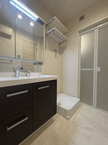 ニアハウス洗足の洗面所|♪独立洗面台付き♪