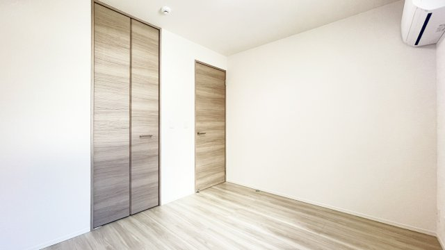 サンセール問屋町Ⅱの居間・リビング