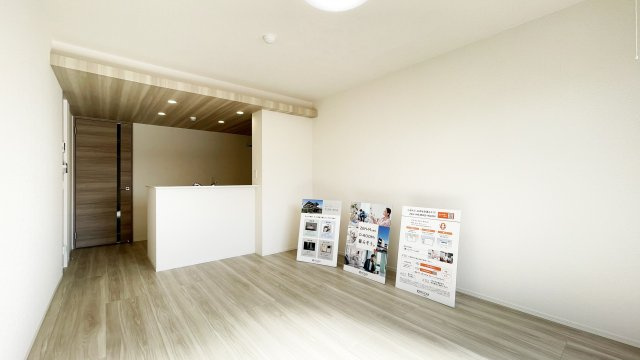 サンセール問屋町Ⅱの居間・リビング