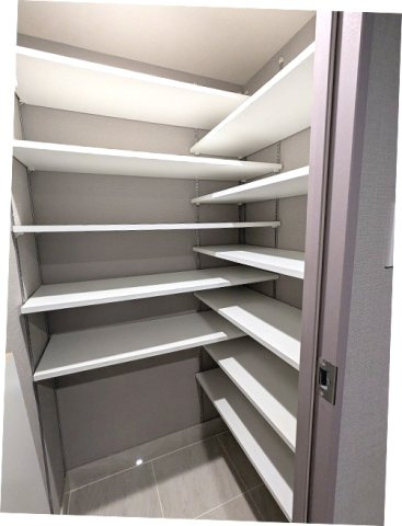 VIEQU BRIGHT Yushimaの玄関|シューズインクローゼットです