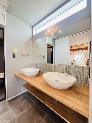 HILLSIDE CANVAS｜暮らしを描く、逗子の高台のキッチン