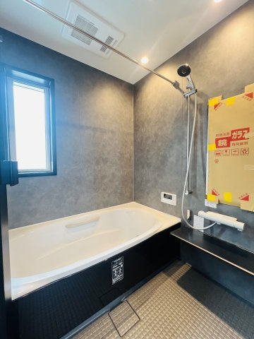 HILLSIDE CANVAS｜暮らしを描く、逗子の高台の浴室