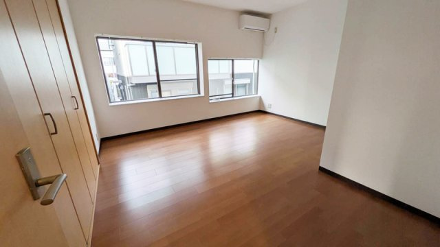 サンビルダー岡本の居間・リビング