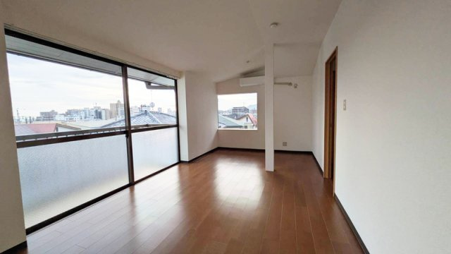 サンビルダー岡本の内装