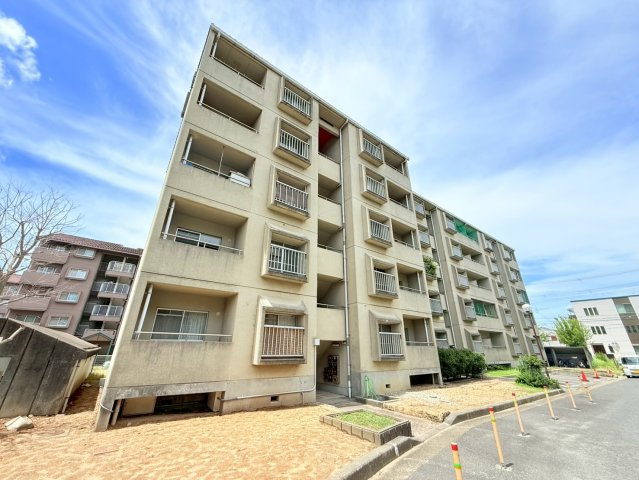 明石貴崎鉄筋住宅5号棟