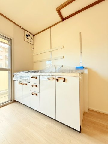 明石貴崎鉄筋住宅5号棟のキッチン