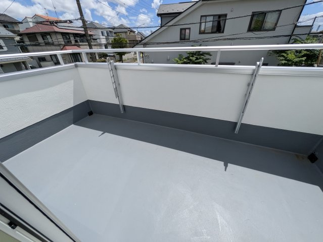 お子様育てる環境としては抜群！庭ある【旭区上白根２丁目】新築戸建のバルコニー|広々としたバルコニーです