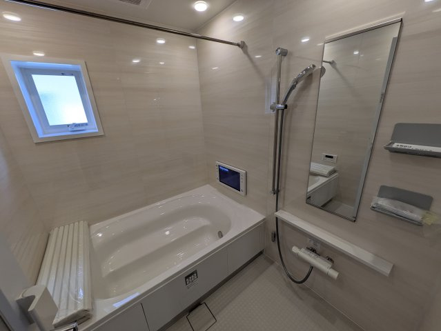 お子様育てる環境としては抜群！庭ある【旭区上白根２丁目】新築戸建の浴室|日々の疲れを癒すお風呂付です