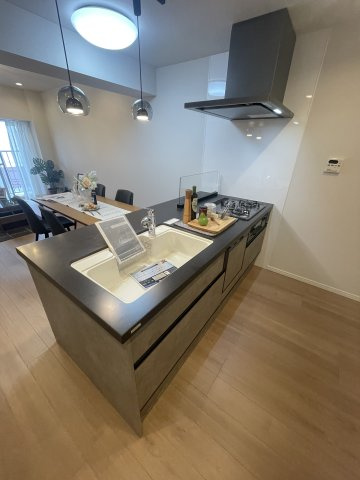 【キッチン】伏見日光ハイツ２号棟 