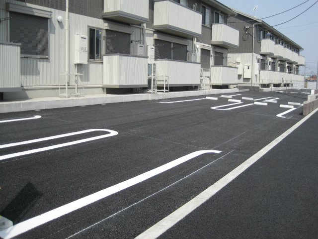 ポートシャトーⅢの駐車場