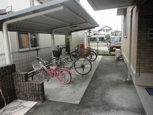 コリーナ･アルディアのその他共用部分|駐輪場