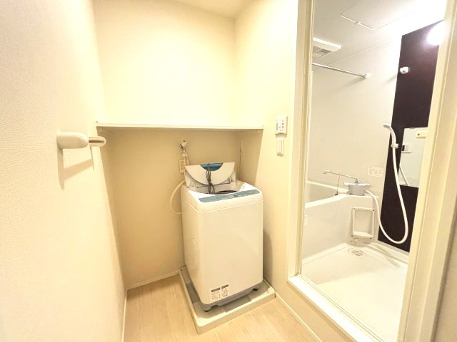 レオネクストＡＺＡＬＥＡの洗面所|洗濯機