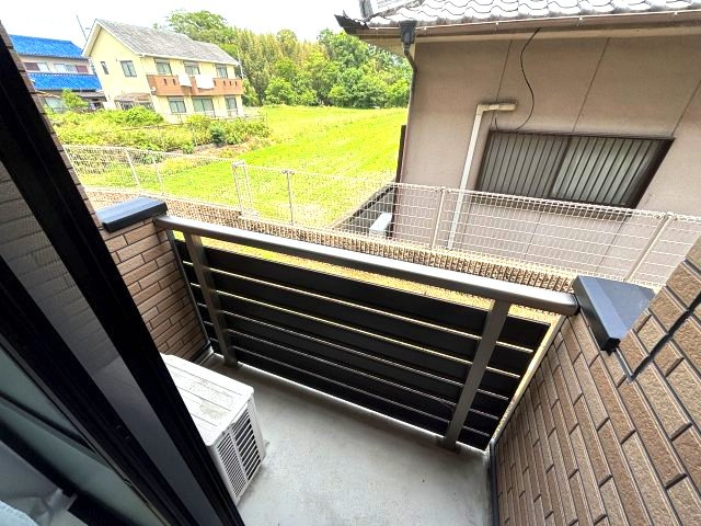 レオネクストＡＺＡＬＥＡのバルコニー