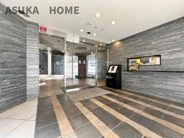 ライオンズ横浜すみれが丘マスターズレジデンスのエントランス