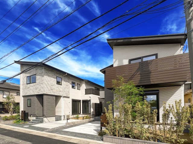 新築分譲［ミラクラス磯辺］の外観|耐震等級３（最高等級）
警察署や消防署と同等の強さをもつ住宅。機能性や性能だけでなく、画一的ではない外観・内装にもこだわったデザイン住宅です