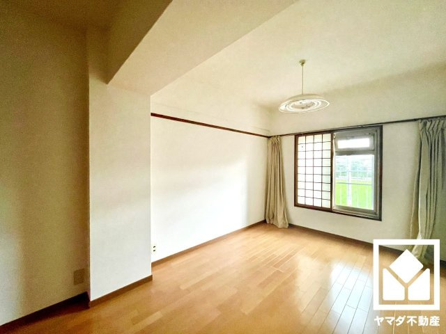 石原団地の洋室