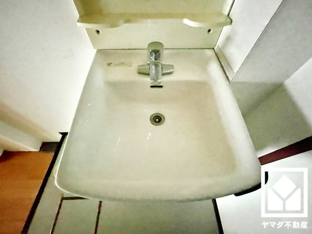 石原団地の独立洗面台