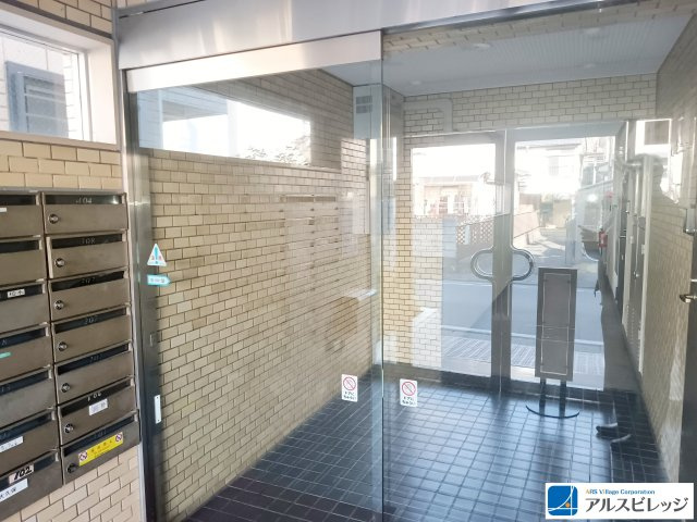 ライオンズマンション志木第2のエントランス