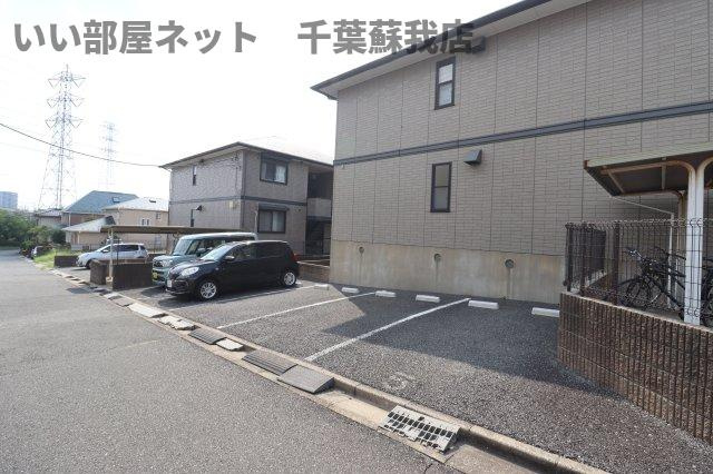 フローラ　春の駐車場|駐車場に車を止められます