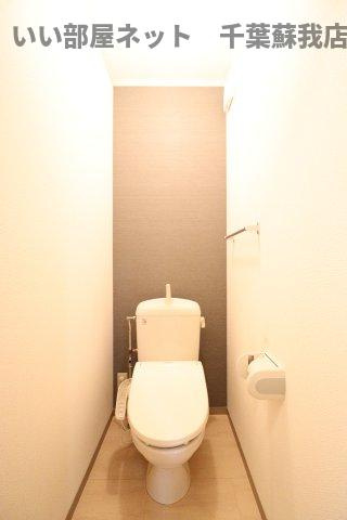フローラ　春のトイレ|落ち着いた色調のトイレです