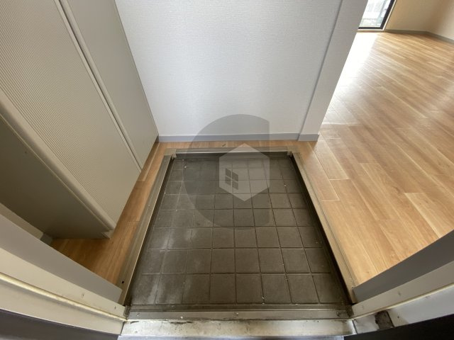 サンビレッジ東大阪の玄関